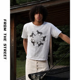 From THE STREET, a short sleeved T-shirt made of bamboo cotton with printed shoulder sleeves for the Year of the Horse on the street, designed for men
