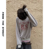 From THE STREET, a street style retro short, wide, gray autumn and winter short collection for men wearing hoodies
