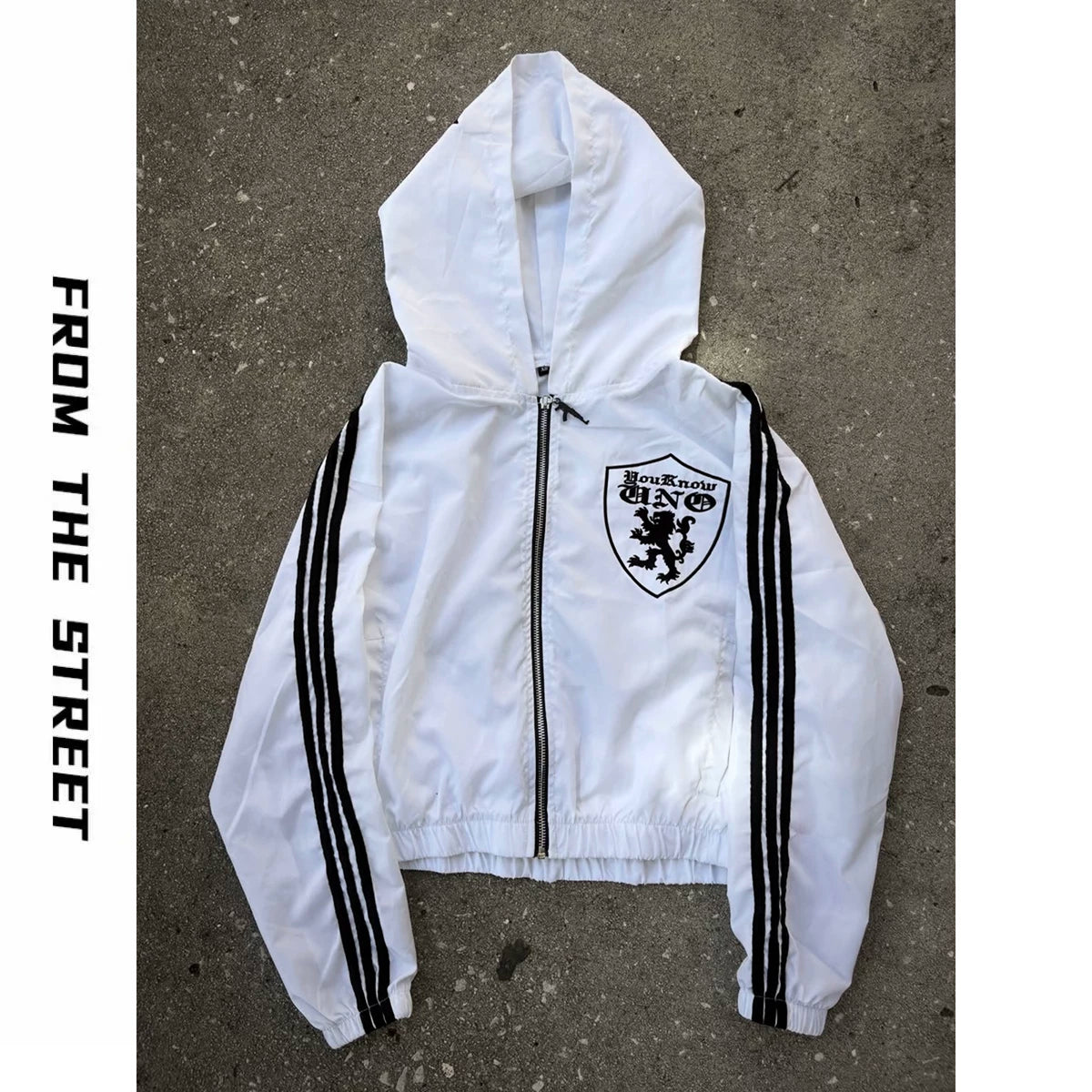 From THE STREET, a street shield with three bars, sports embroidery, American casual hooded jacket