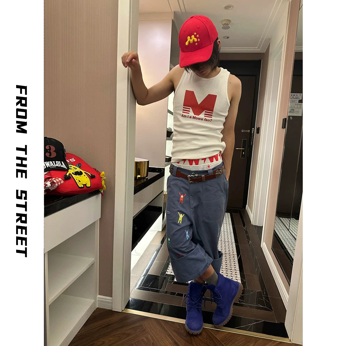 From THE STREET, a street prank sticker from baggy, loose French work pants, casual pants, same style as Luo Yan