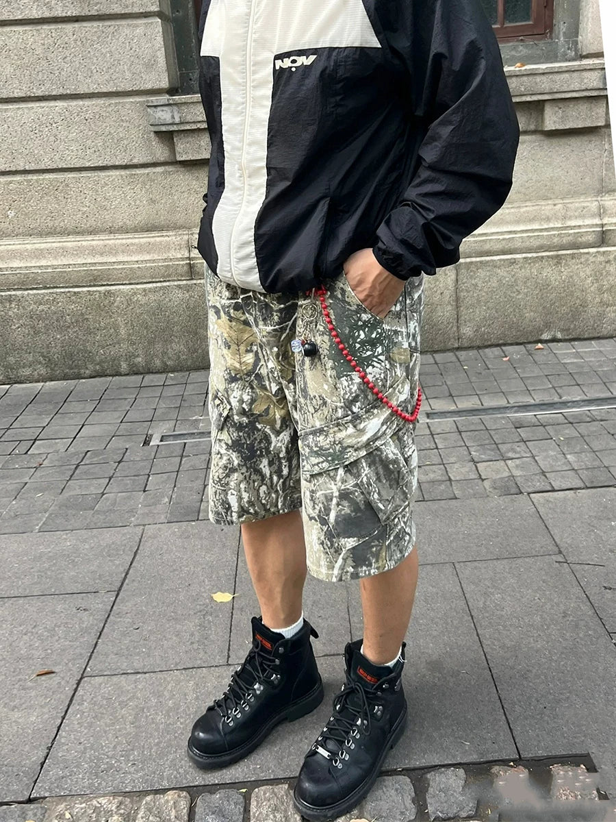 From the street, American style cleanfit retro distressed tree branch camouflage workwear shorts for men's casual over the knee half length pants