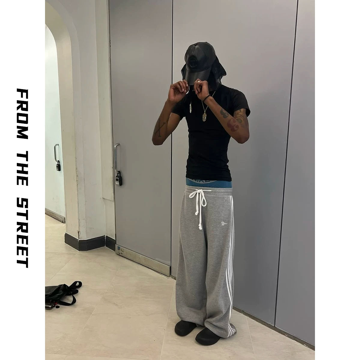 From the street American five bar vertical drawstring sports sweatpants, loose straight leg casual pants, popular versatile pants for men