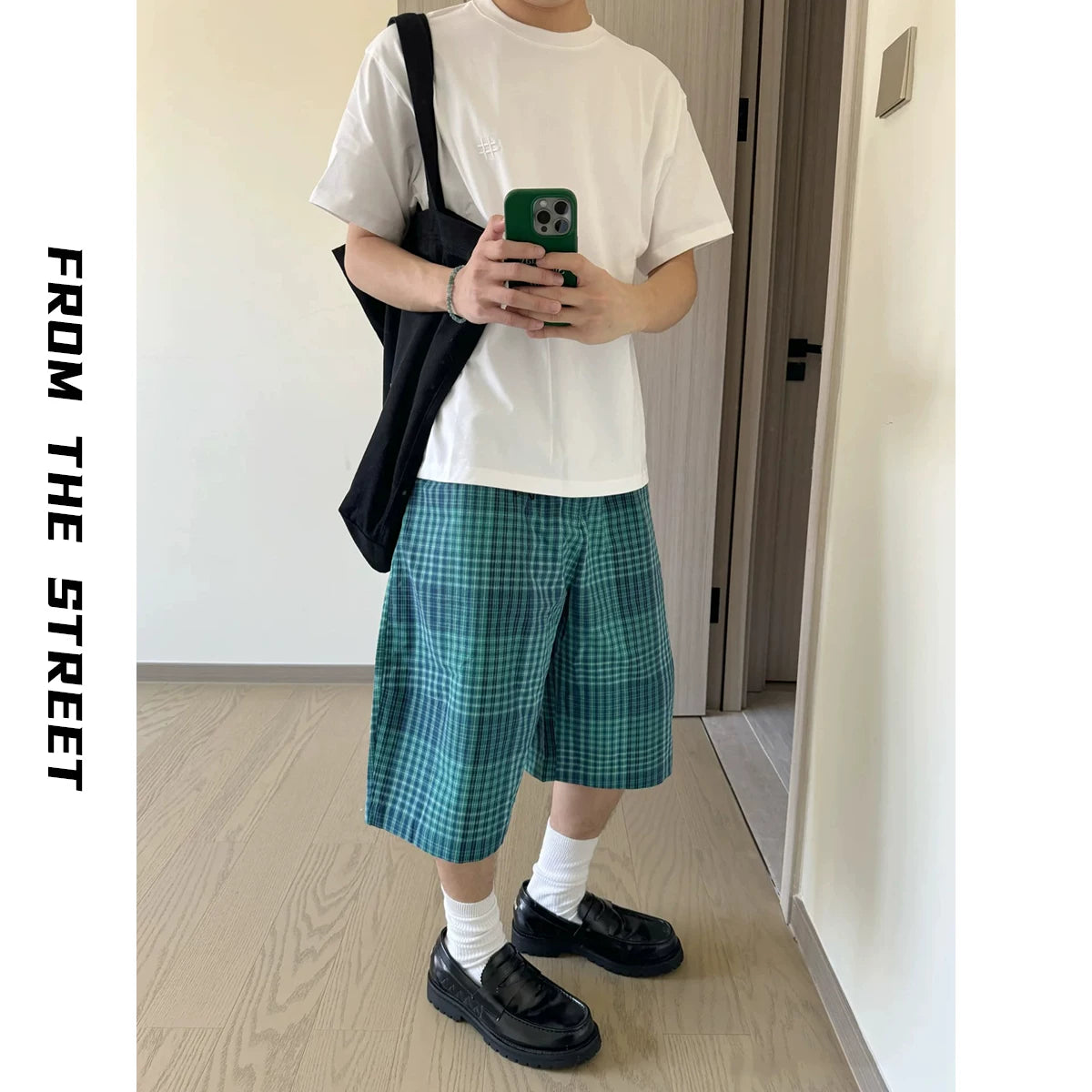 Japanese retro blue checkered shorts from the street, men's loose straight leg summer versatile casual five inch shorts ins