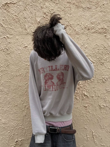 From THE STREET, a street style retro short, wide, gray autumn and winter short collection for men wearing hoodies