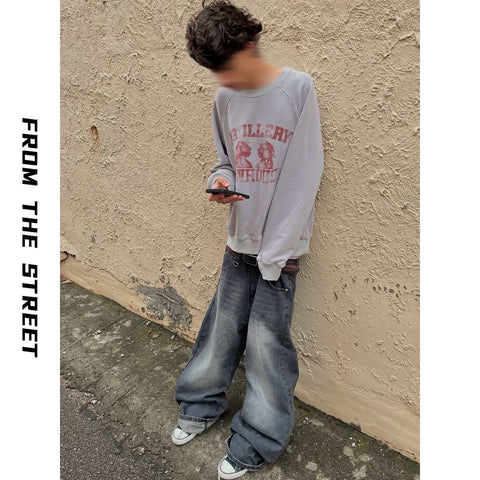From THE STREET, a street style retro short, wide, gray autumn and winter short collection for men wearing hoodies