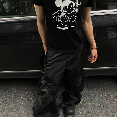 New Mickey cartoon style short sleeved T-shirt from the street with a small neckline, front shoulder, slim fit, and a clean fit for men