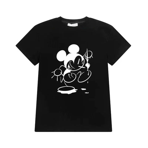 New Mickey cartoon style short sleeved T-shirt from the street with a small neckline, front shoulder, slim fit, and a clean fit for men