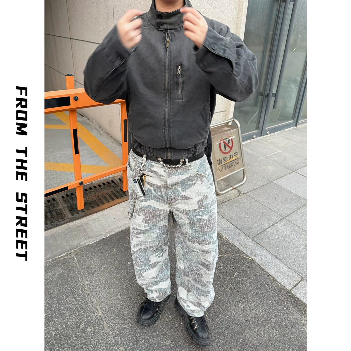 From the street gray white camouflage loose baggy silhouette stacking casual denim pants worn out pilling work pants