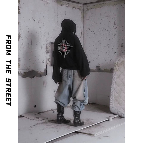 From the street, American style Vibe covers, bullet holes, bullseyes, human body prints, ripped holes, hoodies, ninja hoodies, men's and women's fashion trends